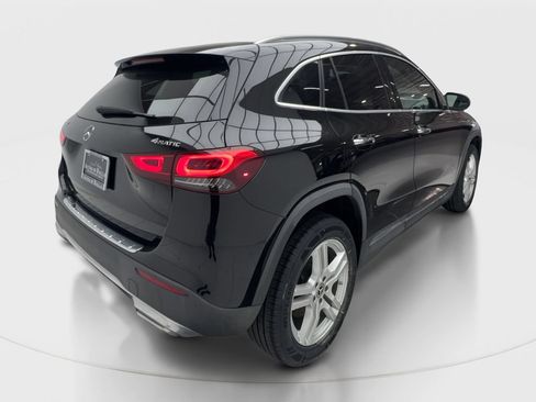 Used 2022 Mercedes-Benz GLA 250 4MATIC w/ Premium Package Lite image 7