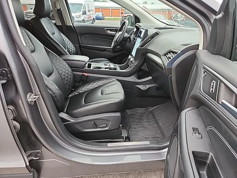 Used 2024 Ford Edge Titanium AWD/4WD image 37