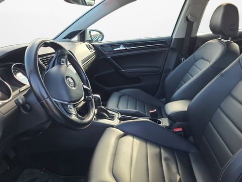 Used 2018 Volkswagen Golf SEL image 11