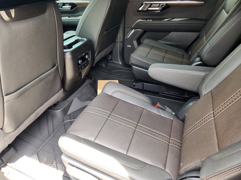 New 2026 Chevrolet Tahoe High Country AWD/4WD image 25