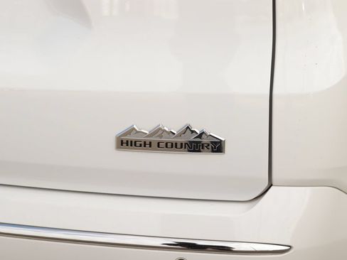 Used 2018 Chevrolet Traverse High Country AWD/4WD image 44