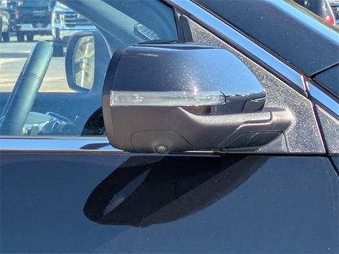 Certified 2025 GMC Acadia Denali w/ Super Cruise Package image 11