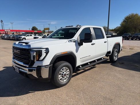 New 2026 GMC Sierra 2500 Pro image 2