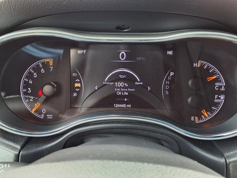 Used 2015 Jeep Grand Cherokee Altitude RWD image 30