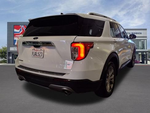 Used 2023 Ford Explorer Limited w/ Equipment Group 301A RWD image 25