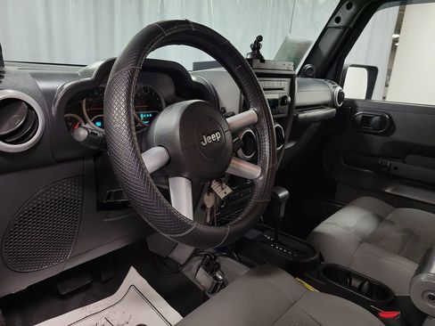 Used 2009 Jeep Wrangler Sahara w/ Trailer Tow Group image 14