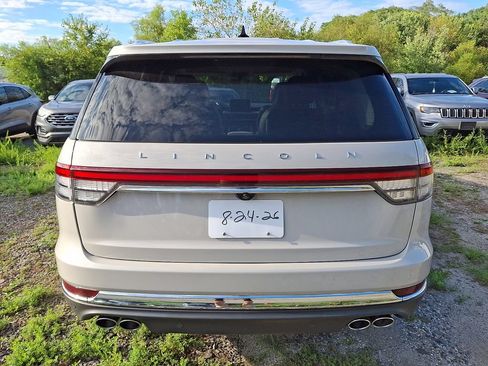 Used 2023 Lincoln Aviator Reserve w/ Equipment Group 201A AWD/4WD image 5