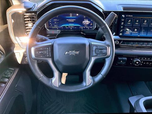 Used 2023 Chevrolet Silverado 1500 RST image 16