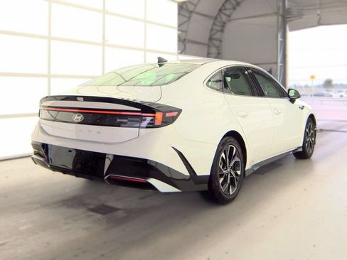 Used 2025 Hyundai Sonata SEL FWD image 6