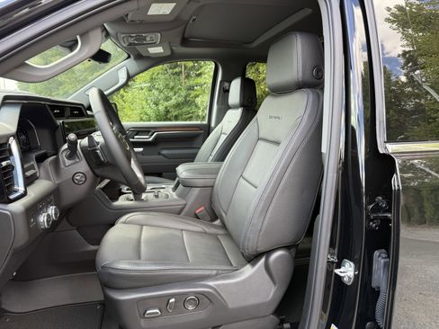 New 2025 GMC Sierra 1500 Denali w/ Denali Reserve Package image 14