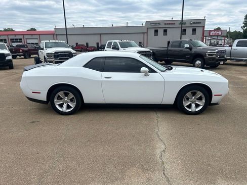 Used 2023 Dodge Challenger SXT RWD image 6