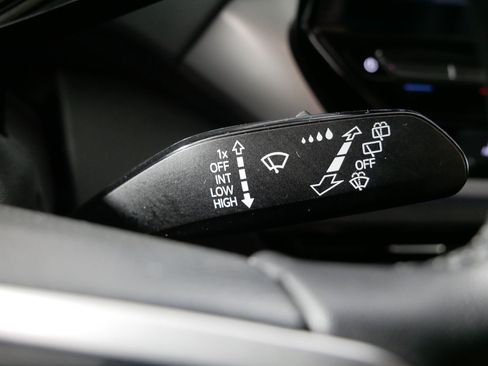 Certified 2023 Volkswagen ID.4 Pro S AWD/4WD image 32