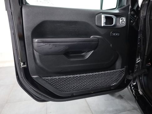 Used 2021 Jeep Wrangler Sport S w/ Technology Group image 11