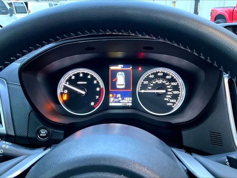 Used 2022 Subaru Forester Limited image 25