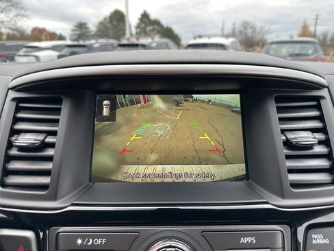 Certified 2020 Nissan Pathfinder SV image 28