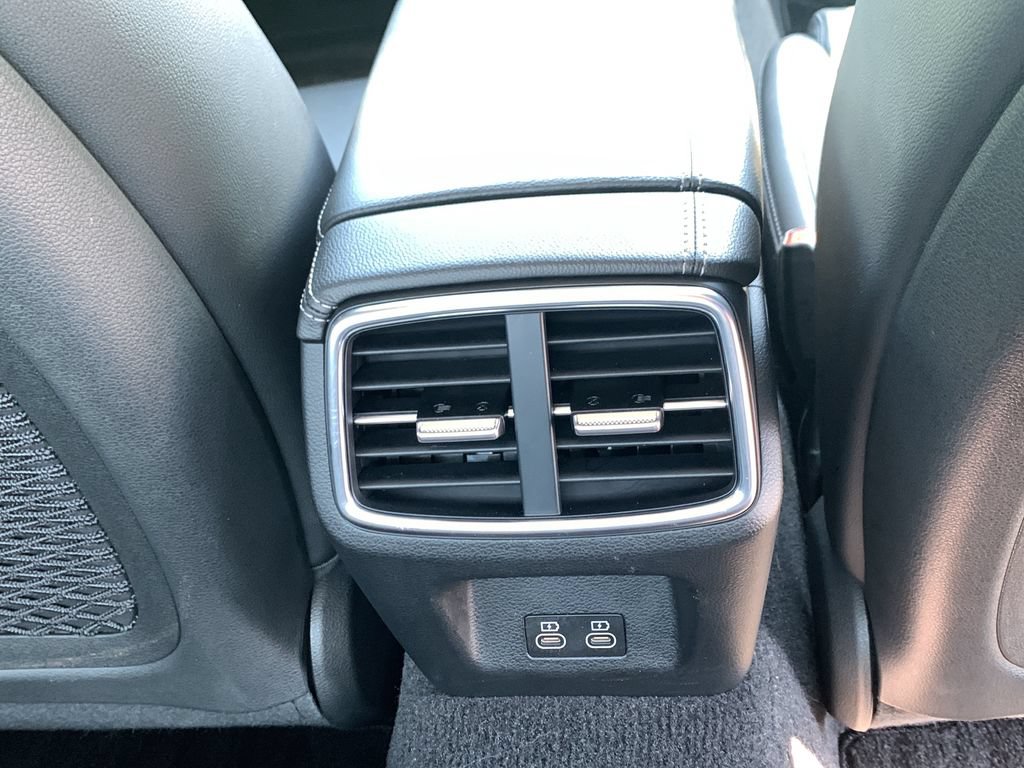 Certified 2026 Genesis G70 2.5T RWD image 38