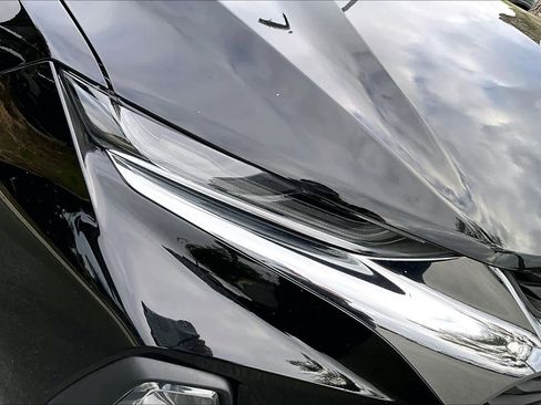 Used 2019 Chevrolet Blazer LT FWD image 28
