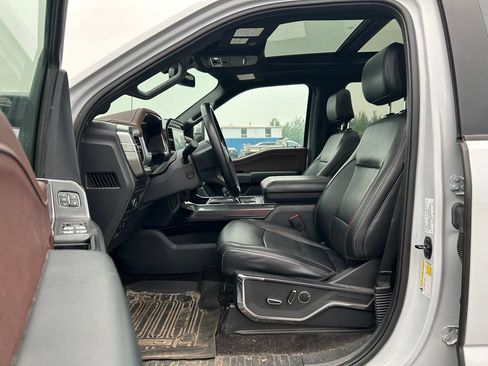 Used 2022 Ford F150 Lariat w/ Equipment Group 502A High AWD/4WD image 9