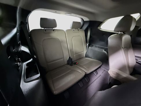 Used 2017 Hyundai Santa Fe Limited w/ Cargo Package image 41