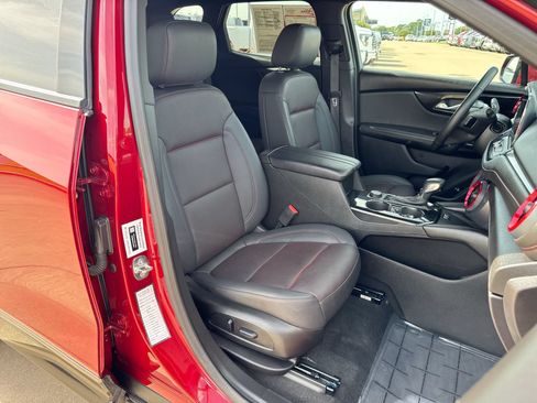 Used 2025 Chevrolet Blazer RS FWD image 24