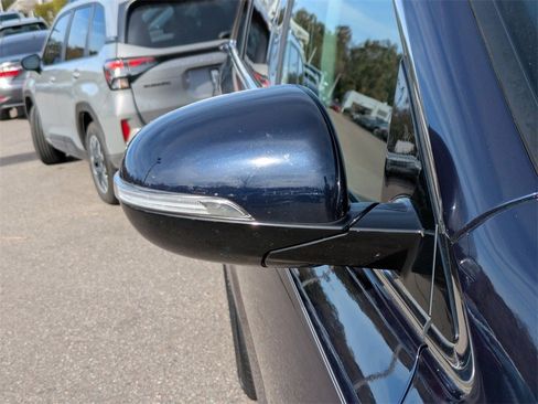 Used 2020 Kia Sorento LX image 11