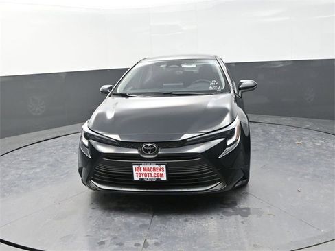 New 2026 Toyota Corolla LE image 2
