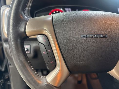 Used 2014 GMC Acadia Denali image 14