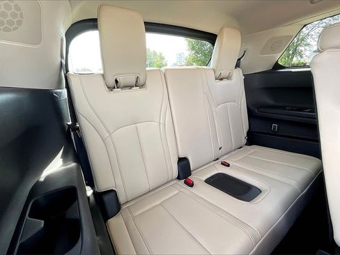 Certified 2025 INFINITI QX60 Luxe image 35