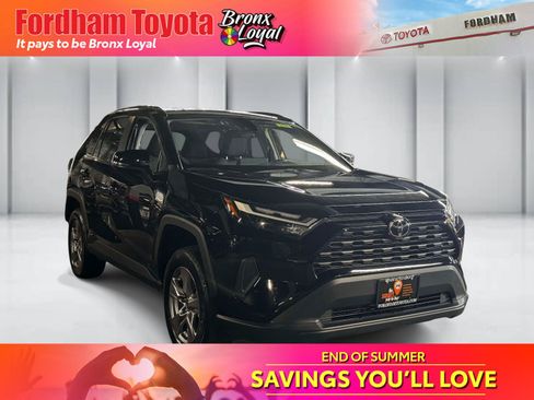 Certified 2025 Toyota RAV4 XLE AWD/4WD image 1