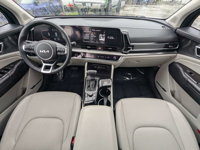 Certified 2024 Kia Sportage EX AWD/4WD image 16