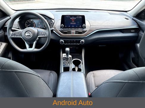 Used 2024 Nissan Altima 2.5 SV FWD image 4
