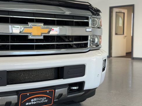 Used 2019 Chevrolet Silverado 3500 High Country w/ Duramax Plus Package AWD/4WD image 11