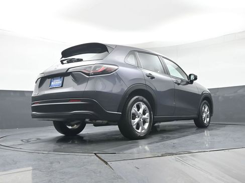 Certified 2023 Honda HR-V LX image 32
