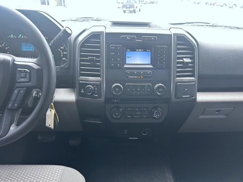 Used 2018 Ford F150 XLT AWD/4WD image 12