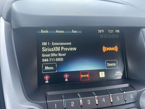 Used 2017 Chevrolet Equinox LT FWD image 13