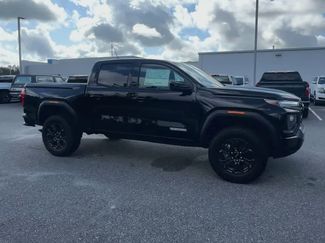 New 2025 GMC Canyon Elevation video 2