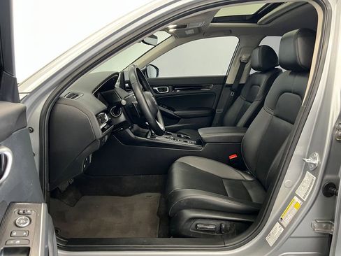 Used 2024 Honda Civic Touring image 4