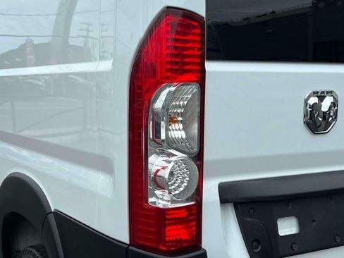 Used 2025 RAM ProMaster 2500 w/ U-Haul Equipment Group FWD image 12