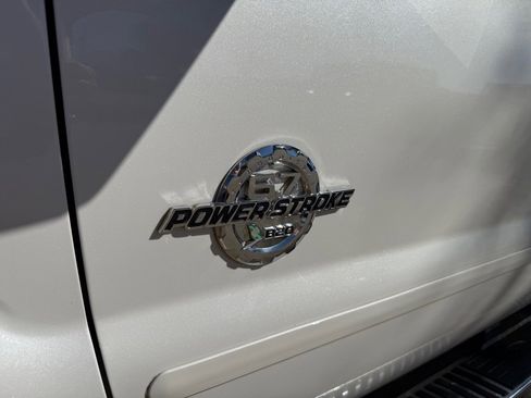 Used 2014 Ford F250 Platinum w/ FX4 Off-Road Package AWD/4WD image 11