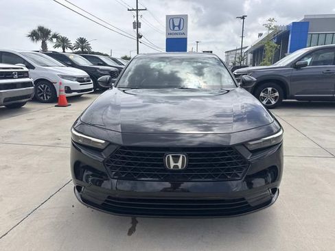 Used 2023 Honda Accord Sport image 2