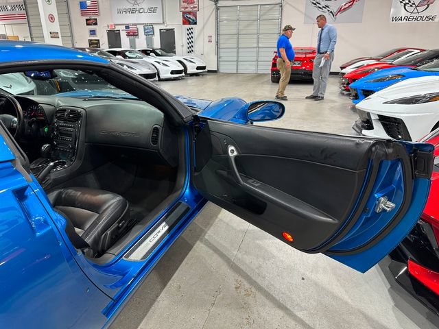 Used 2010 Chevrolet Corvette Coupe w/ Preferred Equipment Group RWD image 14