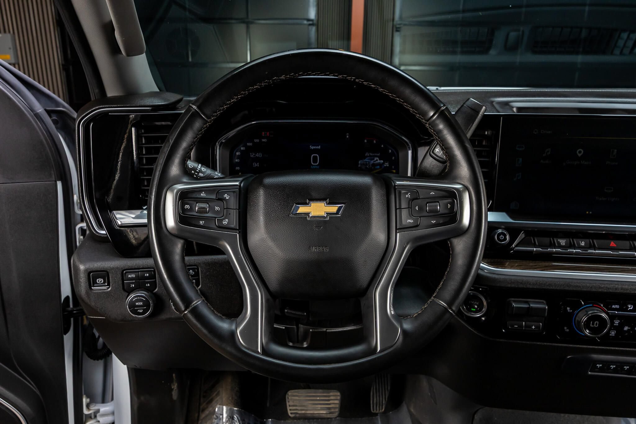 Used 2025 Chevrolet Silverado 3500 LT w/ Convenience Package AWD/4WD image 19