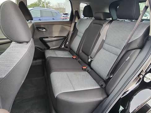 Used 2023 Nissan Rogue SV image 7