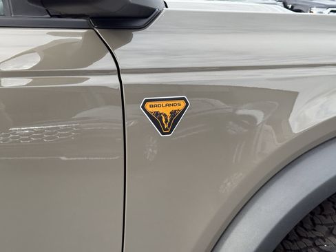 Certified 2025 Ford Bronco Badlands AWD/4WD image 14