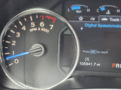 Used 2019 Ford F150 Lariat w/ Equipment Group 502A Luxury AWD/4WD image 26