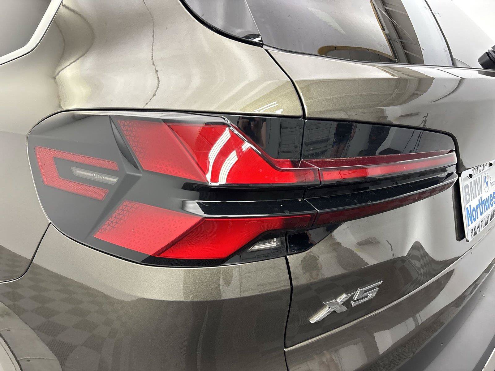 New 2026 BMW X5 xDrive40i w/ Climate Comfort Package AWD/4WD image 19