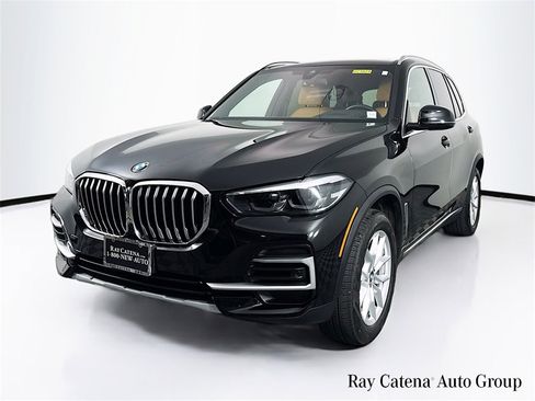 Used 2023 BMW X5 xDrive40i w/ Premium Package image 3