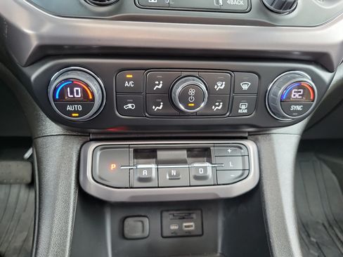 Used 2023 GMC Acadia AT4 w/ Technology Package AWD/4WD image 24