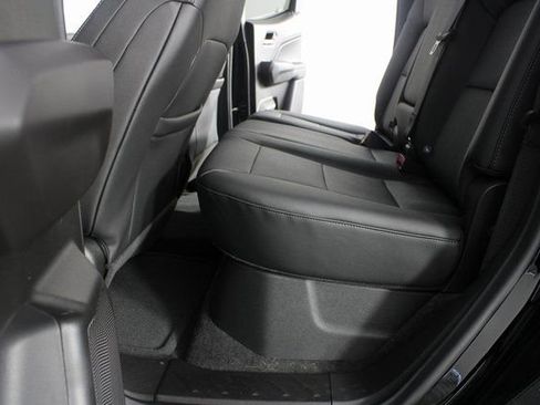 New 2026 GMC Canyon Elevation w/ Convenience Package image 16