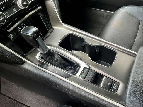 Used 2022 Honda Accord Sport image 14